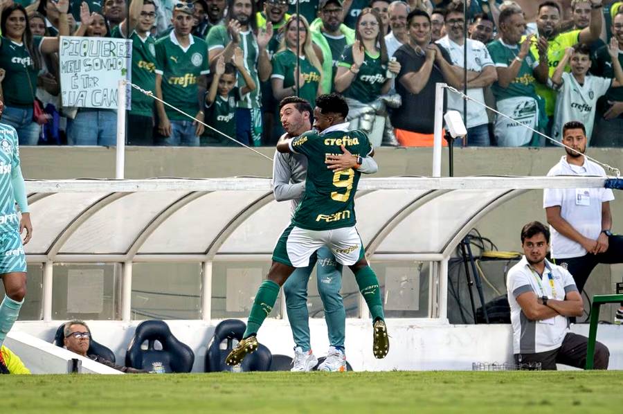 Palmeiras esfrega na cara do Corinthians: time verde deixa o alvinegro no chinelo em empate
